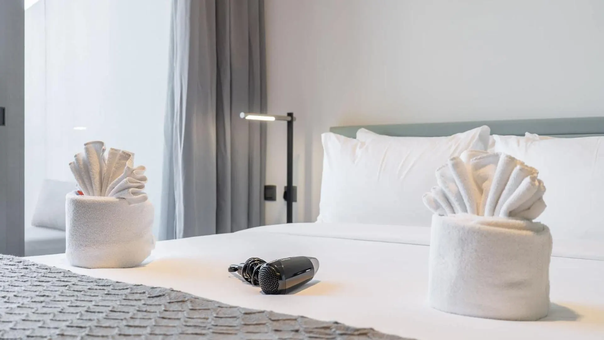 Modern And Stunning Studio In Mag 910 Mbr City 두바이 아파트