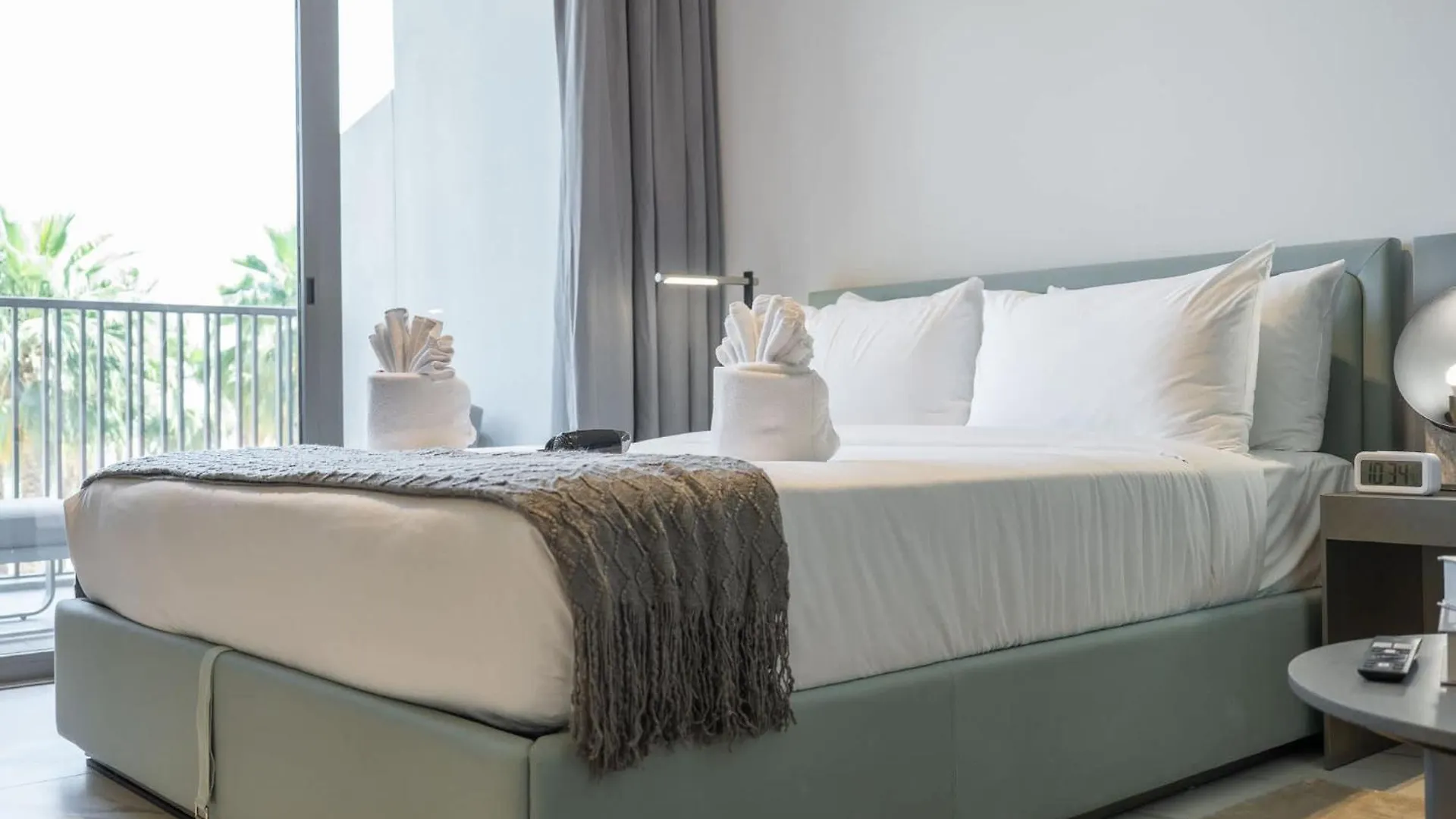 Modern And Stunning Studio In Mag 910 Mbr City 두바이 아랍에미리트